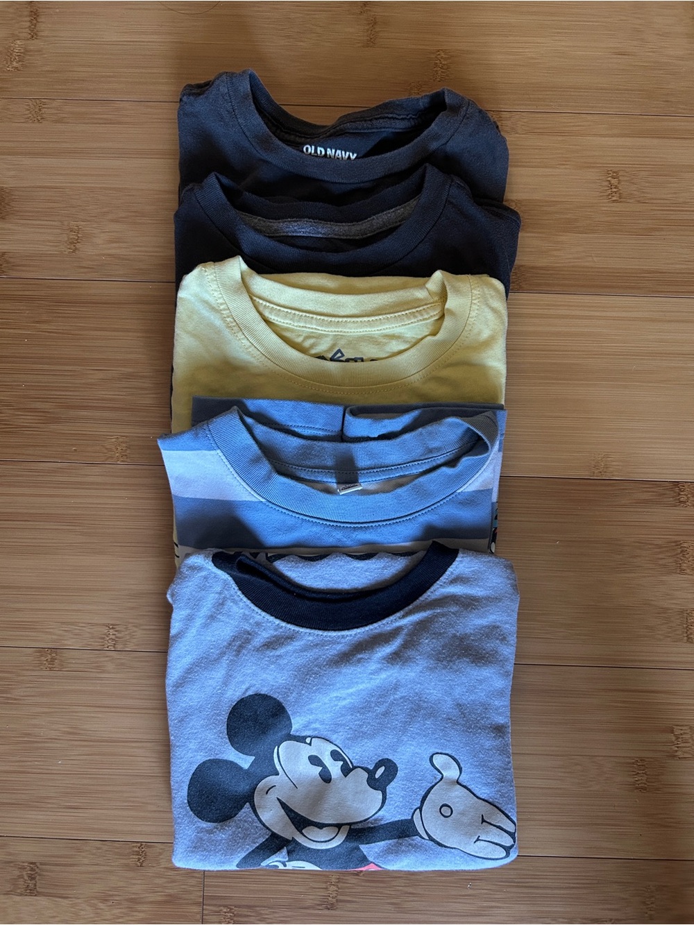 Lot of 5 Boys T-Shirts Size 5-8 Small-Medium Pokemon Disney Uniqlo Old Navy